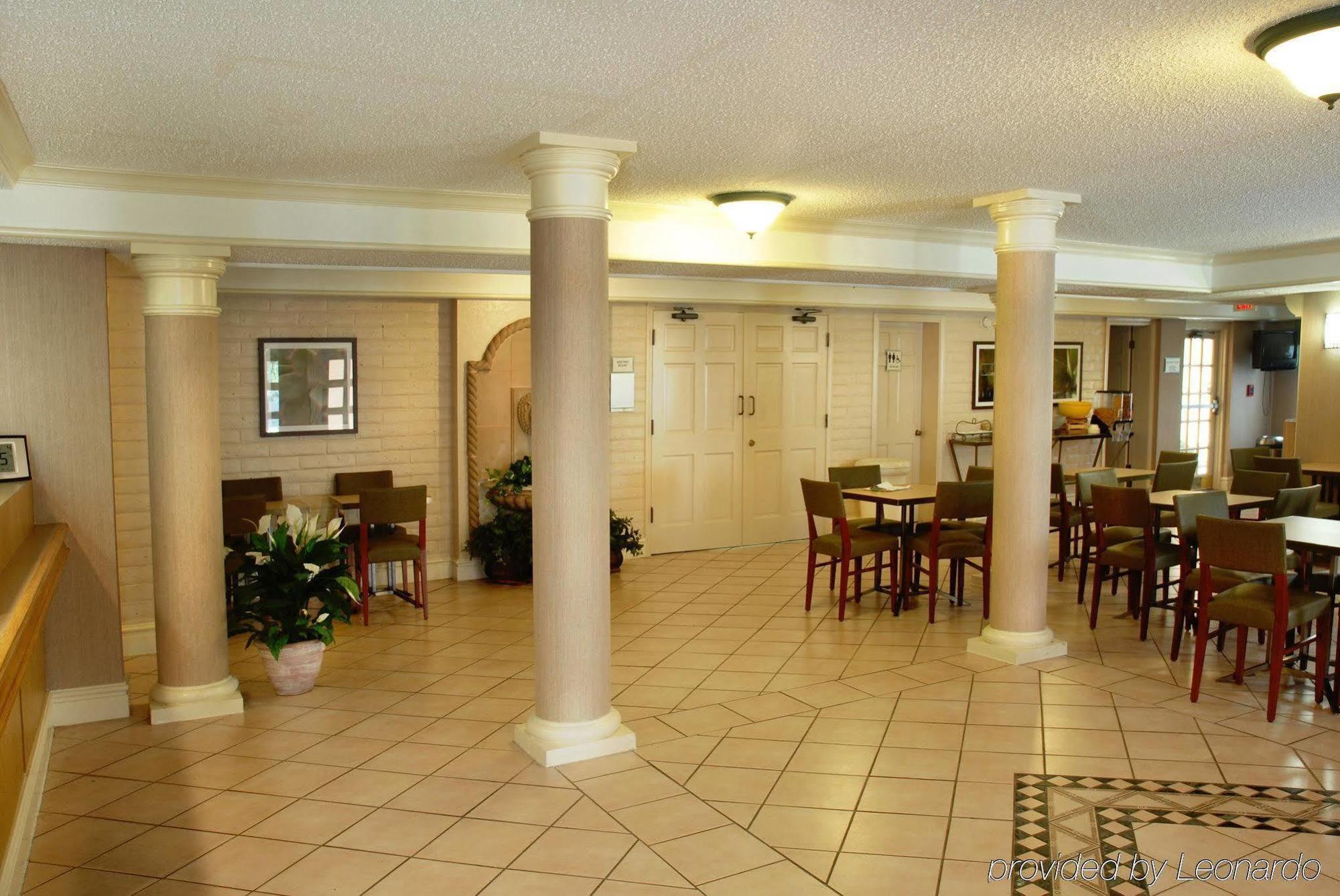 Super 8 By Wyndham The Woodlands North Hotel Exterior foto
